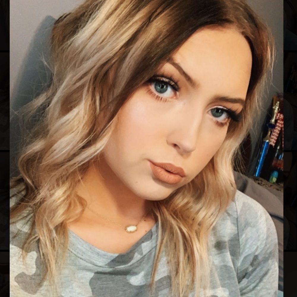 Meet your Posher, Kaitlyn